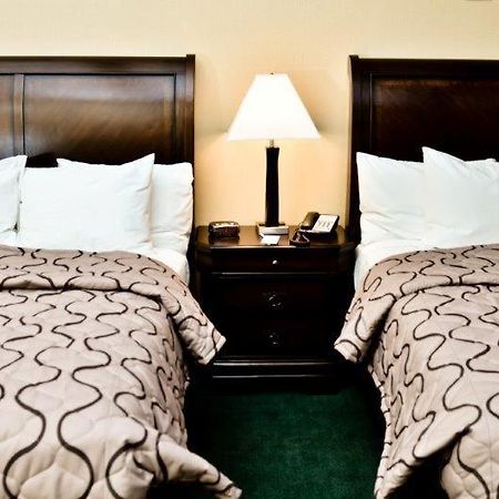 Pacer Inn & Suites Motel Делауер Екстериор снимка