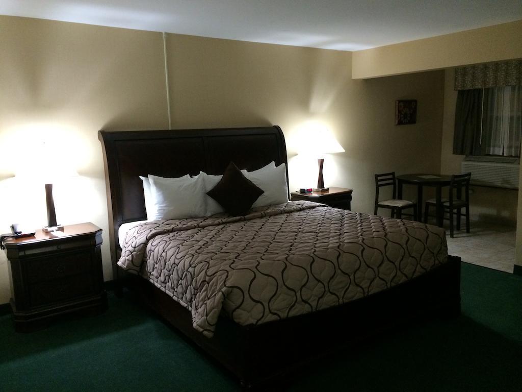 Pacer Inn & Suites Motel Делауер Стая снимка