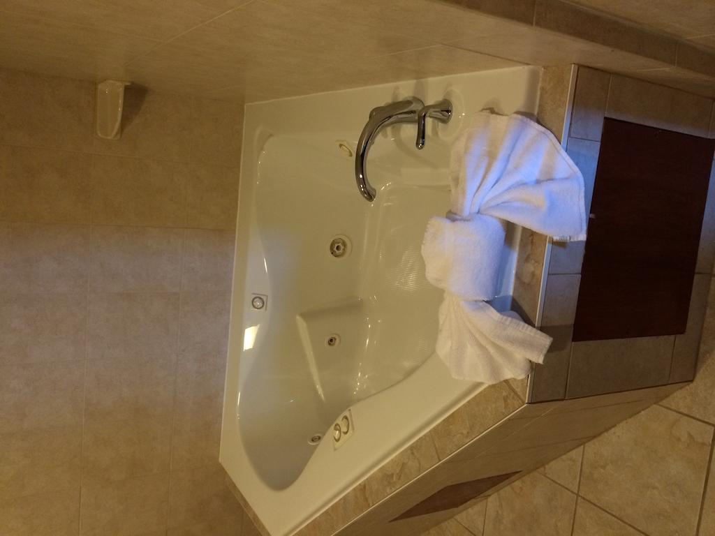 Pacer Inn & Suites Motel Делауер Стая снимка
